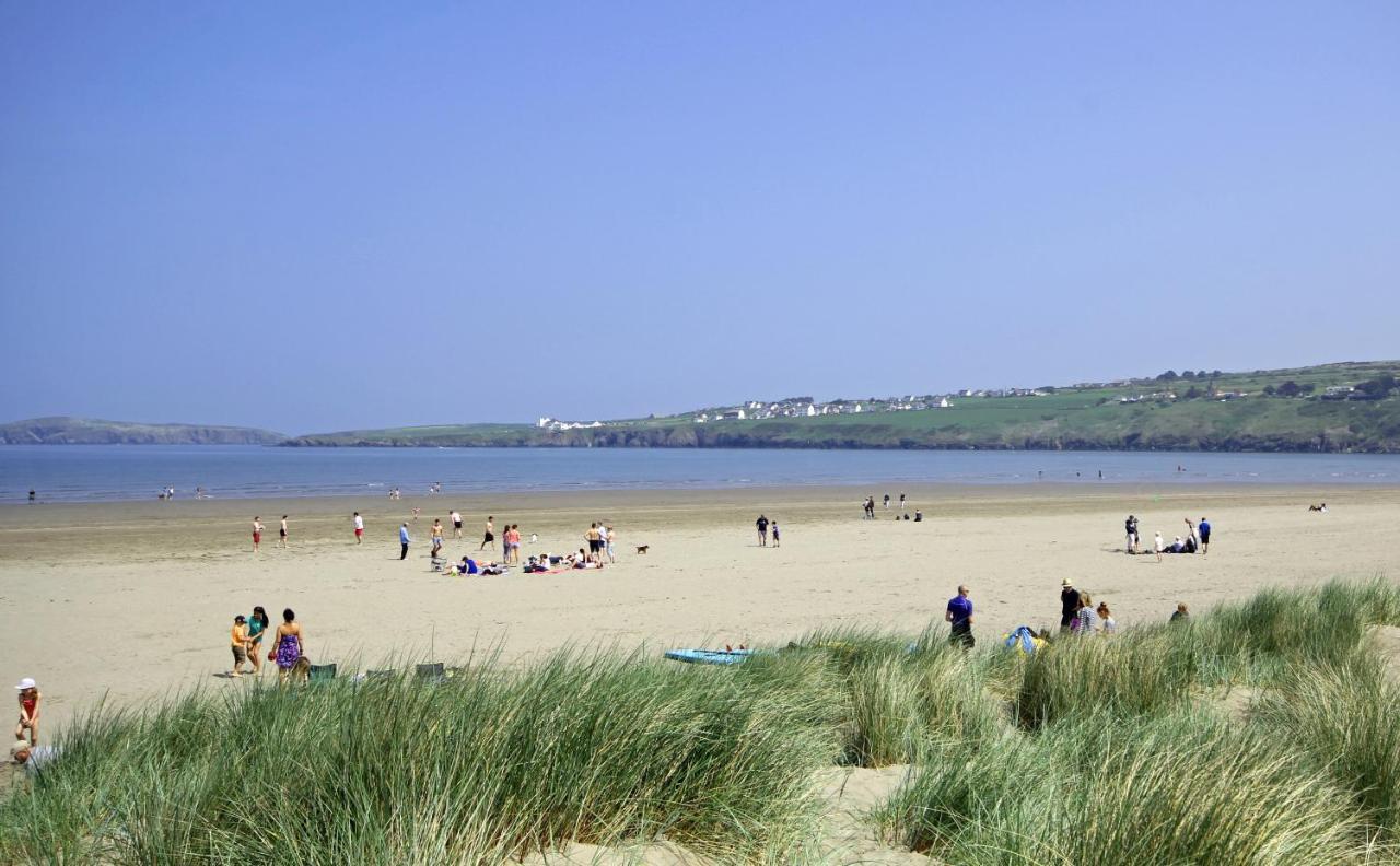 Cardigan Bay Holiday Park Δωμάτιο φωτογραφία